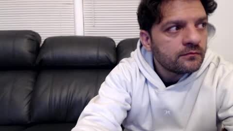 Snapshot of notwannaownit chatting on March 22, 3:10 am notwannaownit online show from March 22, 3:10 am