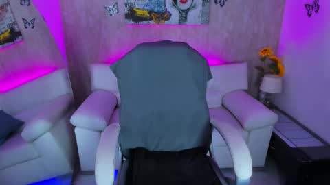 Snapshot of nova_sex1 chatting on January 6, 10:34 pm nova online show from January 6, 10:34 pm