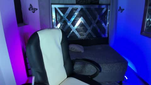 nova online show from May 19, 3:46 am
