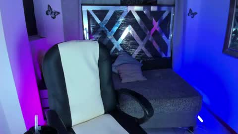 nova online show from May 20, 1:12 am