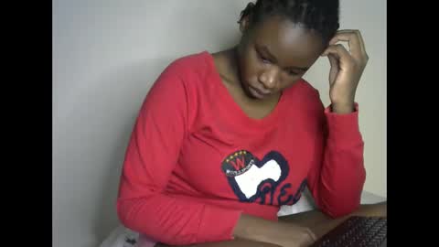 novaah online show from May 2, 12:15 am