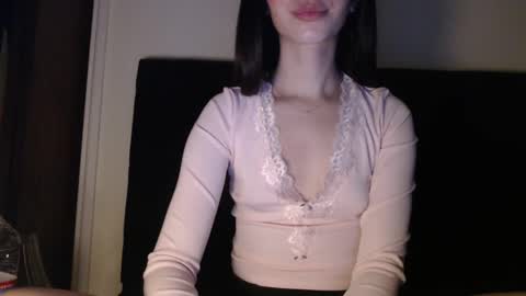 Snapshot of novafrey chatting on February 16, 12:30 am Olivia online show from February 16, 12:30 am