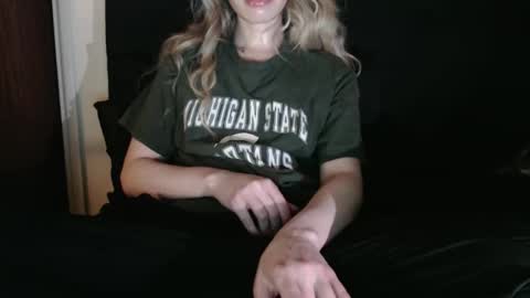 Olivia online show from December 23, 7:28 am