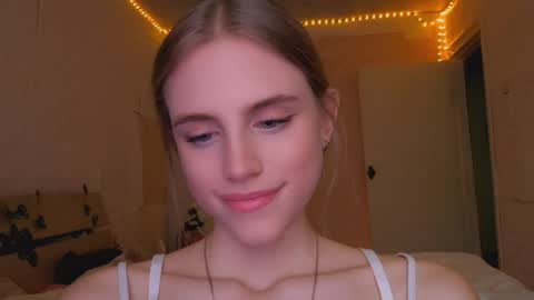 Snapshot of novastoyer chatting on April 1, 1:41 pm Mia Blake online show from April 1, 1:41 pm