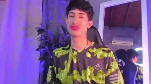 Nova online show from September 21, 7:04 pm