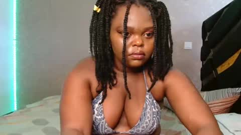 Snapshot of novi_drip chatting on November 4, 6:23 am Novi online show from November 4, 6:23 am