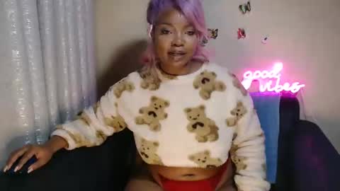 nudeberries515 online show from November 26, 1:06 am