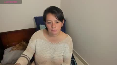 Snapshot of nuit_rose chatting on March 5, 4:45 am nuit_rose online show from March 5, 4:45 am