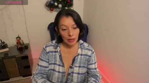 nuit_rose online show from December 16, 2:05 am