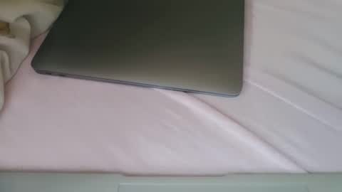 nukiss online show from February 21, 10:38 am