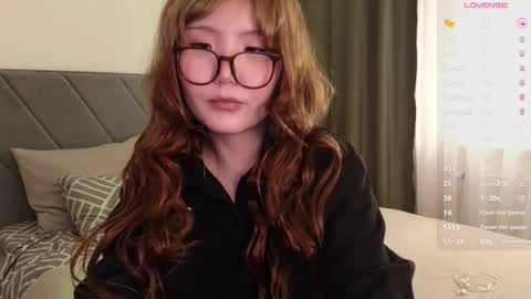 Snapshot of nullgirll chatting on March 20, 12:26 am Erica online show from March 20, 12:26 am