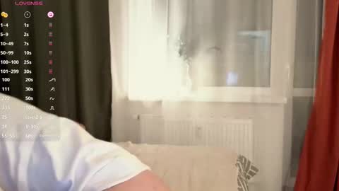 Snapshot of nullgirll chatting on March 24, 1:32 am Erica online show from March 24, 1:32 am