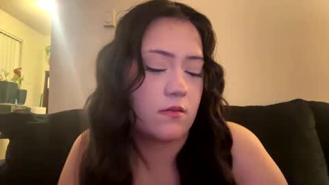 Snapshot of numb_nut_ chatting on December 26, 1:18 am numb_nut_ online show from December 26, 1:18 am