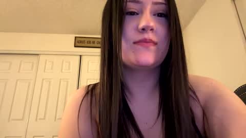Snapshot of numb_nut_ chatting on January 1, 4:29 am numb_nut_ online show from January 1, 4:29 am