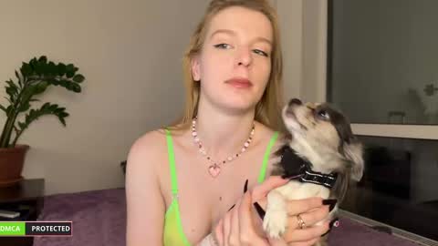 nura_foxx online show from December 11, 10:38 pm