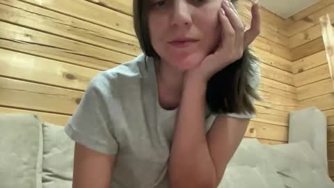 Snapshot of nursedoll chatting on October 5, 4:27 pm Ema online show from October 5, 4:27 pm