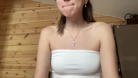 Snapshot of nursedoll chatting on October 30, 5:42 am Ema online show from October 30, 5:42 am