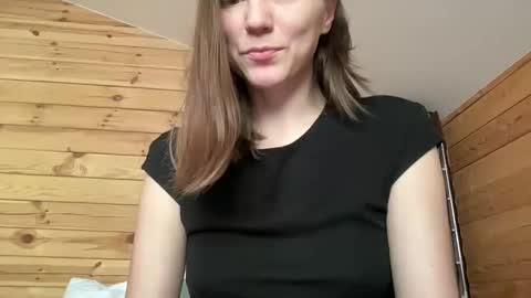 Snapshot of nursedoll chatting on November 5, 6:13 am Ema online show from November 5, 6:13 am