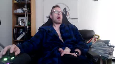 nursefan online show from November 1, 8:38 am