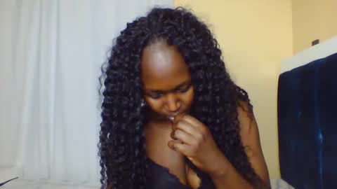 nutgal online show from October 30, 11:00 am