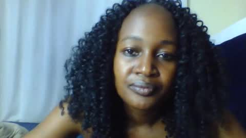 nutgal online show from March 5, 12:01 pm