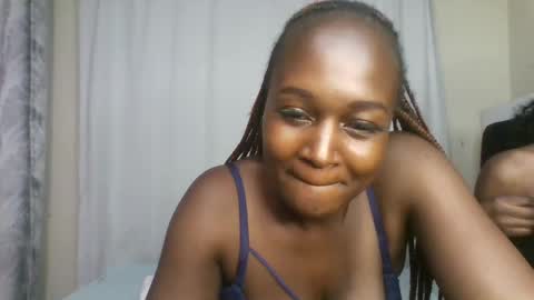 nutgal online show from May 20, 5:08 pm