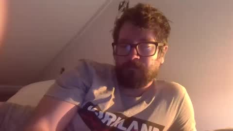 Snapshot of nuttflixxx chatting on October 7, 5:48 am nuttflixxx online show from October 7, 5:48 am