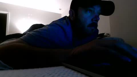 nuttincowboy727272 online show from March 29, 12:27 pm