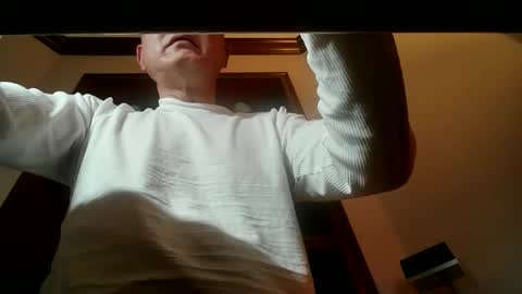 Snapshot of nv4444ny chatting on March 23, 3:43 am Showme online show from March 23, 3:43 am