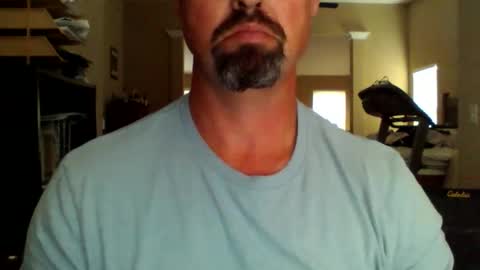 nvrenuff1979 online show from December 2, 7:53 pm