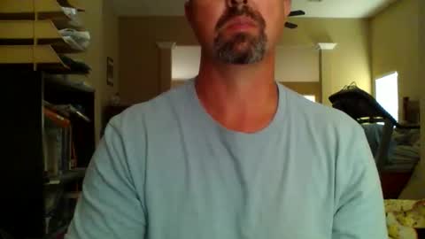 nvrenuff1979 online show from April 28, 6:46 pm