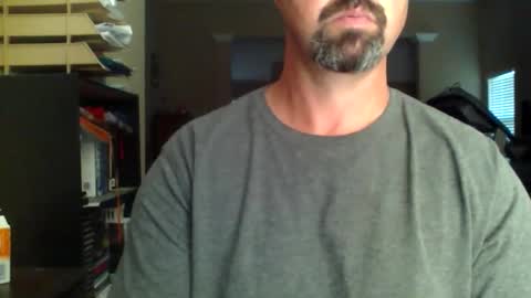 nvrenuff1979 online show from May 15, 11:28 am