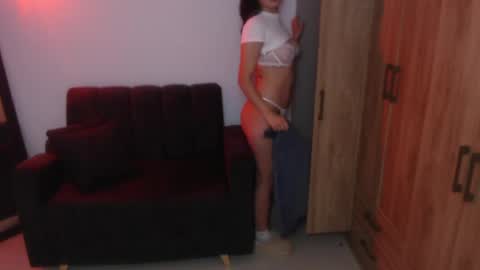 Snapshot of nyahmackenzie chatting on April 21, 2:51 am NyahMackenzie online show from April 21, 2:51 am