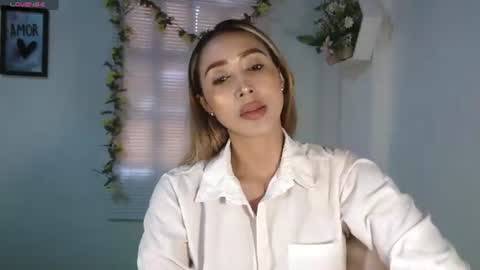 Nycole online show from July 29, 5:00 pm