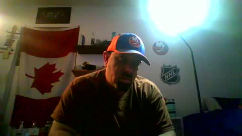 nyisles00 online show from March 25, 3:18 pm