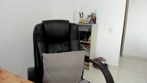 Vanessa online show from March 28, 8:30 pm