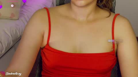 Snapshot of nylaahhh chatting on June 2, 1:40 am Nylaah online show from June 2, 1:40 am
