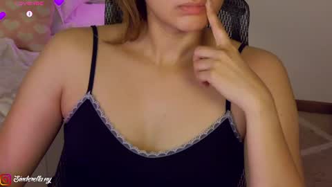 Snapshot of nylaahhh chatting on June 12, 1:26 am Nylaah online show from June 12, 1:26 am