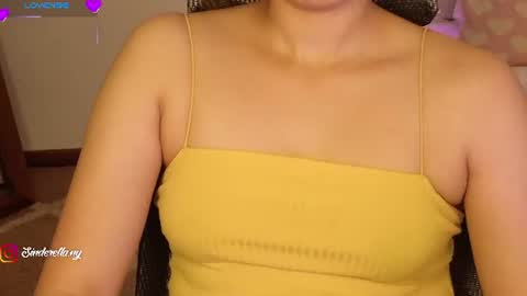 Snapshot of nylaahhh chatting on June 24, 1:26 am Nylaah online show from June 24, 1:26 am