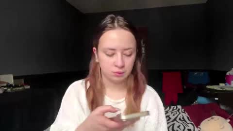 Alice online show from February 2, 9:30 am