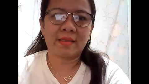 Snapshot of nymphoangel2022 chatting on December 5, 12:44 pm I am your angel online show from December 5, 12:44 pm