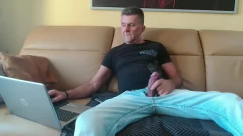 Snapshot of nymphomanboy chatting on February 10, 7:56 am Marc online show from February 10, 7:56 am