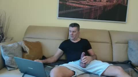 Snapshot of nymphomanboy chatting on February 19, 6:31 am Marc online show from February 19, 6:31 am