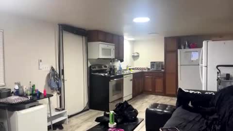 Snapshot of nymphomaticbaby chatting on November 12, 3:18 am nymphomaticbaby online show from November 12, 3:18 am