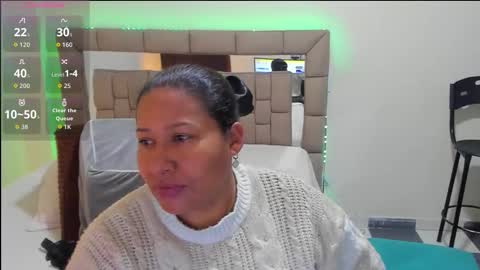 Snapshot of nyomi_browm chatting on October 24, 9:49 am nyomi browm online show from October 24, 9:49 am