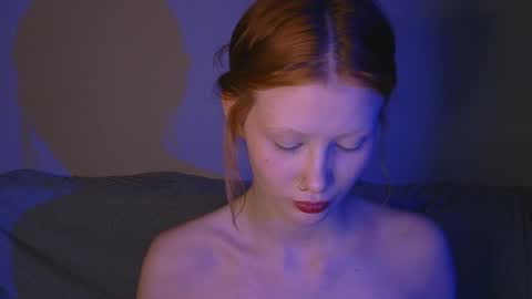 nyra_thira online show from November 9, 9:13 pm