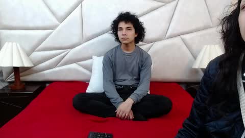 Snapshot of nyx_and_arian chatting on April 7, 2:01 am nyx_and_arian online show from April 7, 2:01 am