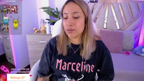 Alex   .    online show from January 25, 8:21 pm