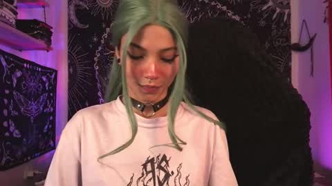 Snapshot of nyx_murtualer chatting on January 16, 2:10 pm nyx murtualer online show from January 16, 2:10 pm