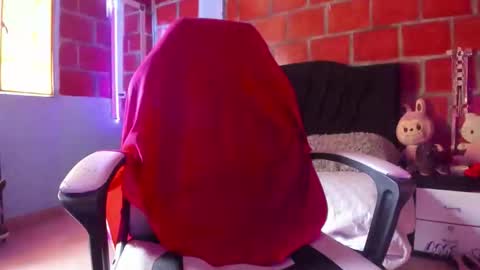 Snapshot of nyxiia chatting on March 15, 3:51 pm Scarlett online show from March 15, 3:51 pm